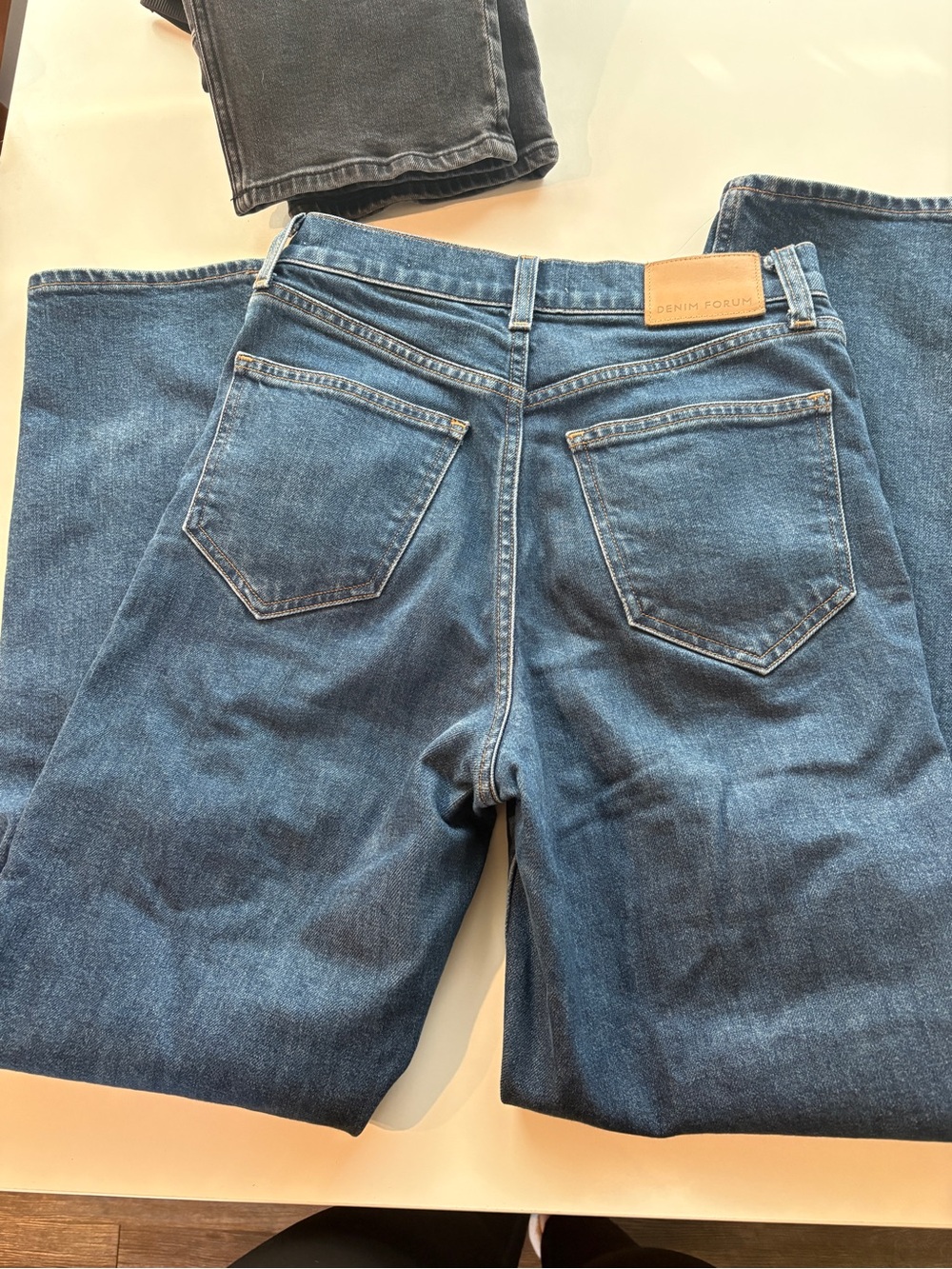 Denim Forum The Arlo Hi-Rise Straight Jean - Picture 4 of 7
